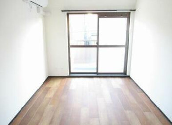 【居間・リビング】 | 杉田ハイツ | 6帖のお部屋です。