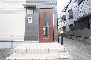 【エントランス】