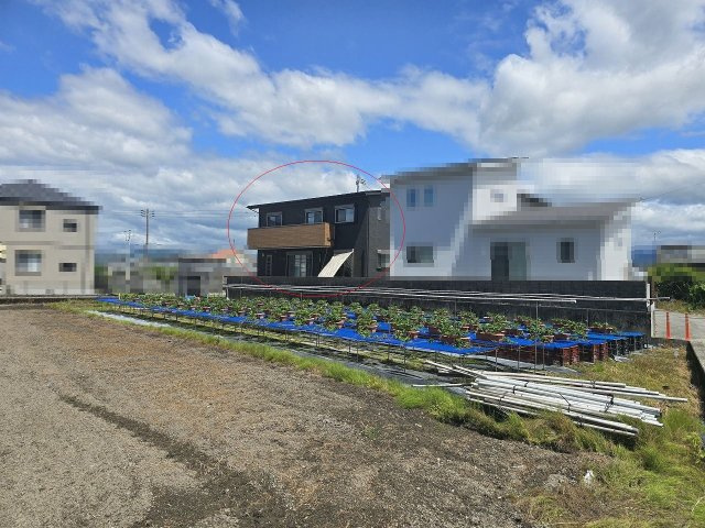 高知市介良乙　中古戸建の前面道路含む現地写真