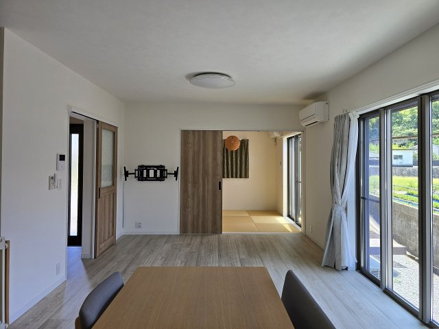 高知市介良乙　中古戸建の居間・リビング