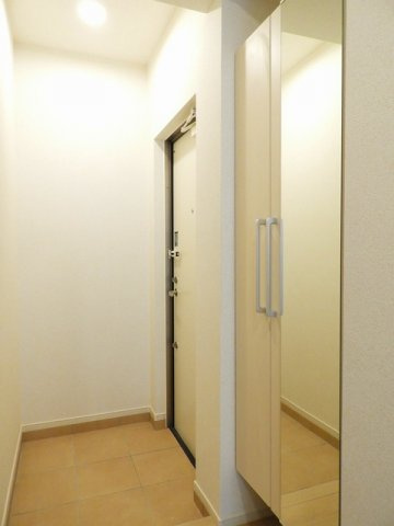 ヴィラ　ビスタの玄関|収納もある玄関です
