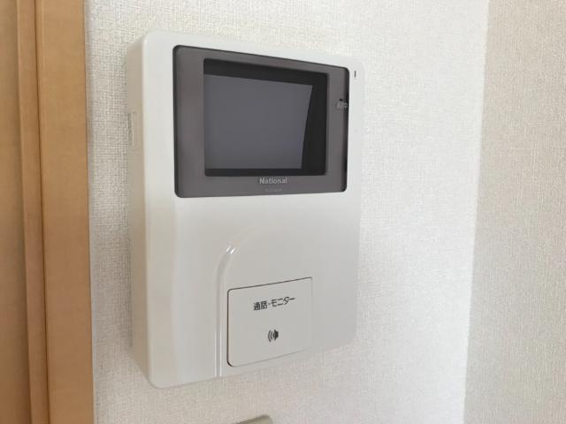 萌Ⅱの内装|カメラ付インターホン