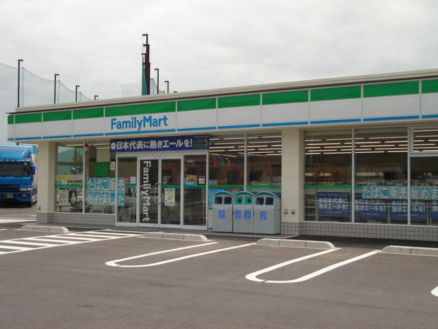 萌Ⅱの周辺|ファミリーマート黒瀬兼広店（コンビニ）まで960ｍ