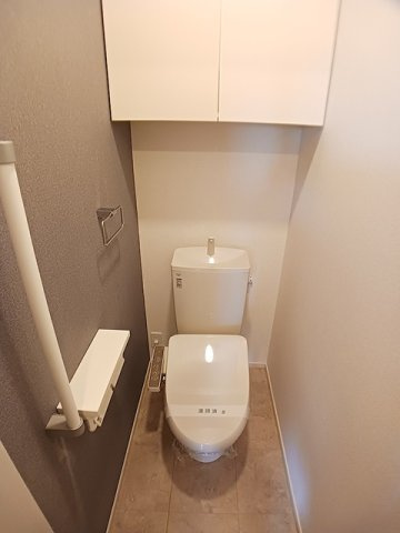 レジレンスパークⅤのトイレ|落ち着いたトイレです