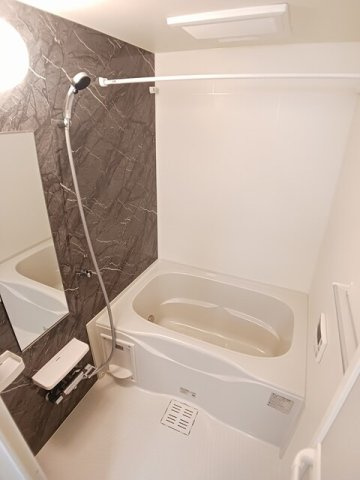 ルミナス　カニヤの浴室|コンパクトで使いやすいお風呂です