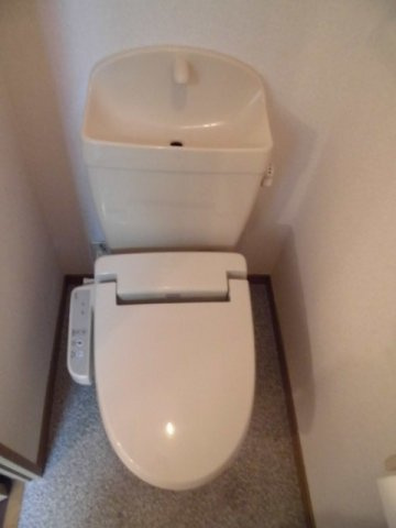 アヴニール　ヌーヴォーのトイレ|落ち着いた色調のトイレです
