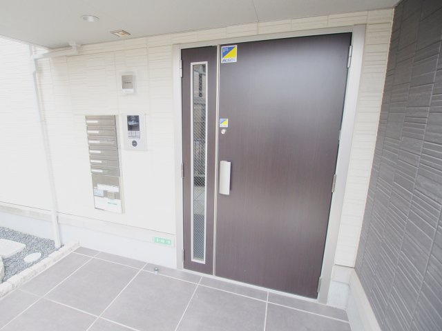 コリーヌ宮の町のエントランス