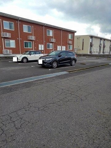 ベレッサ　Ｂの駐車場