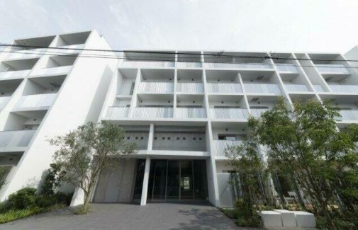 【外観】 | プラウドフラット中野 | 鉄筋コンクリート造のがっちりとした建物。
