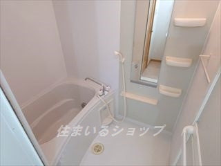 ベルアンジュＡの浴室|追い焚きあり