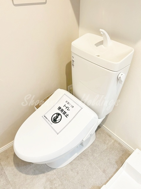 藤沢市高倉のアパートのトイレ