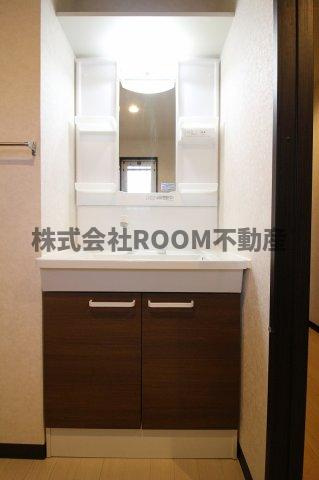 ヴァレンティナの独立洗面台|独立洗面台で身支度をすべて済ませてしまいましょう