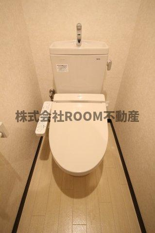 ヴァレンティナのトイレ|落ち着いた色調のトイレです