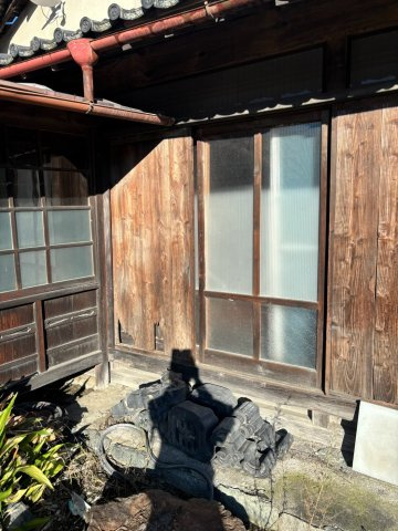 山梨県南アルプス市　土地古民家付きの庭