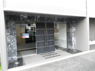 【エントランス】 | グラントゥルース板橋本町 | 清潔なエントランスです