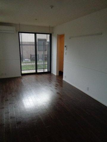 メゾンかきの木弐番館の洋室