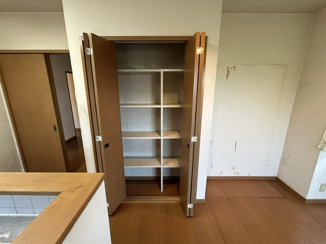 別府市関の江新町の収納