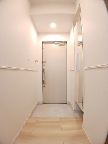ウォーム八尾木の玄関