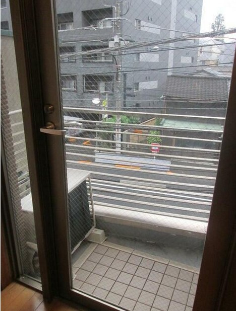 【バルコニー】
