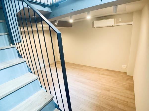 ＬＥＧＡＬＡＮＤ中野坂上の居間・リビング|こちらの居間で趣味の時間をお楽しみください