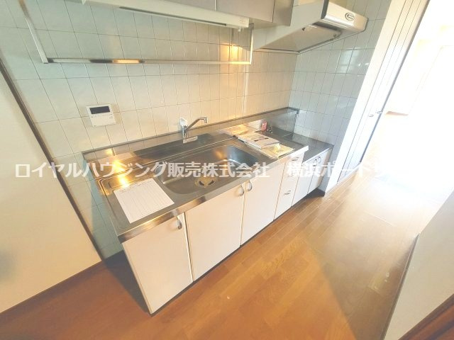 写真は同タイプ別部屋のものです。(現在修繕中)