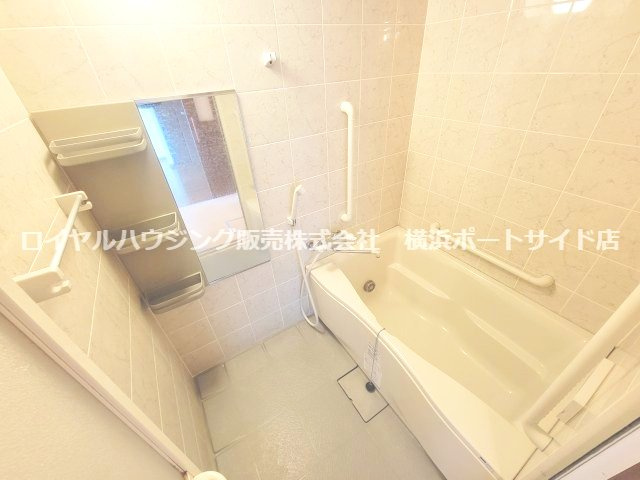写真は同タイプ別部屋のものです。(現在修繕中)