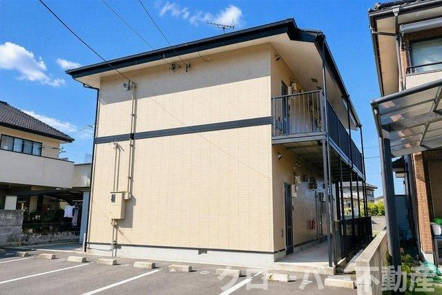 メイプルハイツの外観