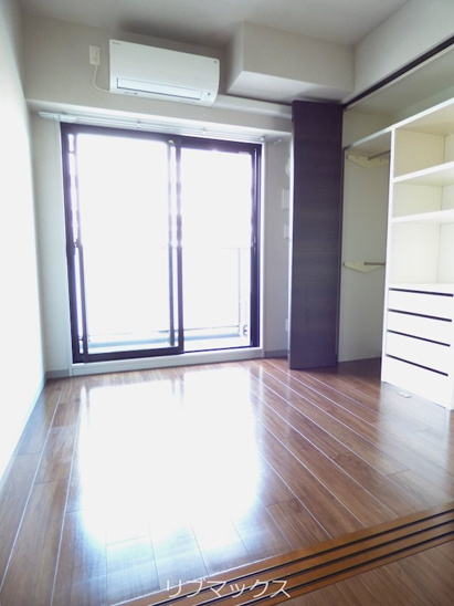 【寝室】西宮北口プライマリーワンガーデンテラス 