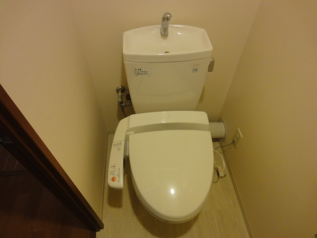 エスリード宝塚のトイレ|※同建物の類似写真となります。