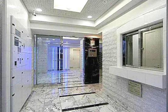 ガラ・ステーション岩本町Southのエントランス