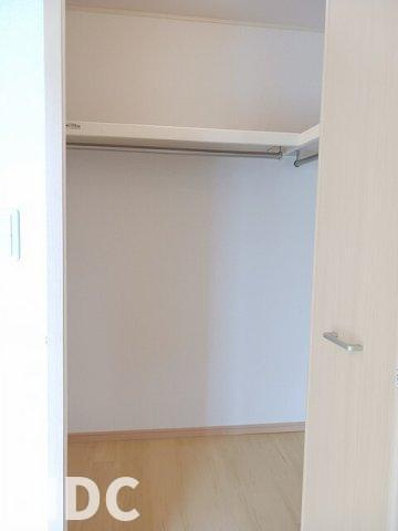 ＥＫＡＲＩＮＡ助任の収納