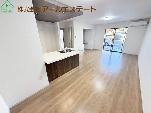 加古川市加古川町河原　　JR「加古川駅」徒歩13分の居間・リビング