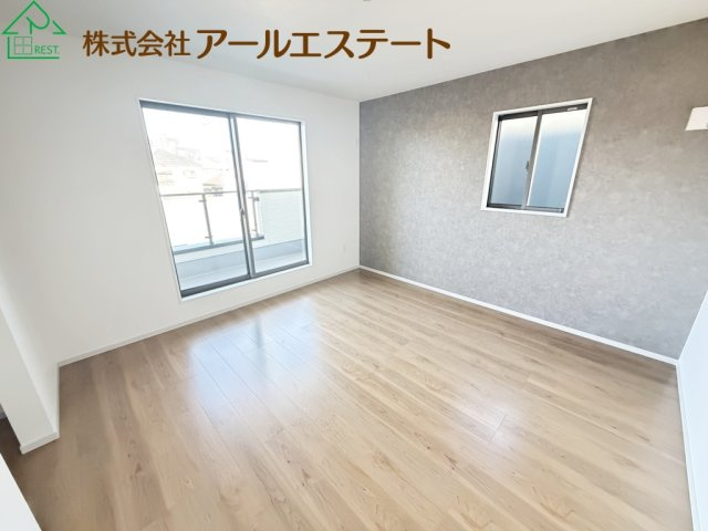 加古川市加古川町河原　　JR「加古川駅」徒歩13分の洋室
