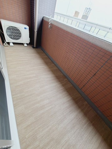 プレジオ西宮今津のバルコニー