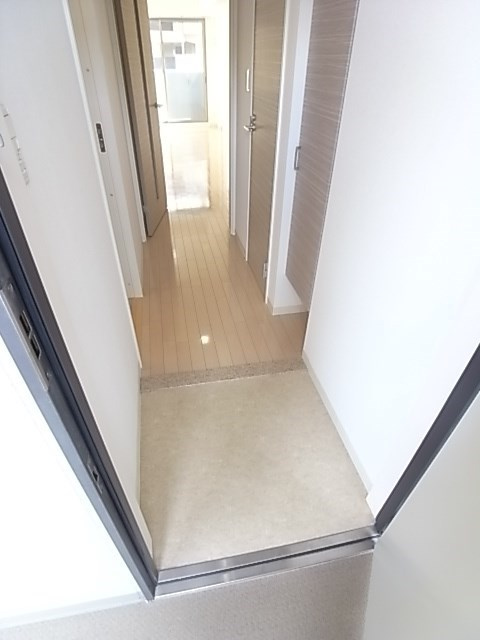 リベルテ神戸の玄関