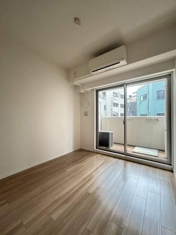 レオンコンフォート難波南の寝室