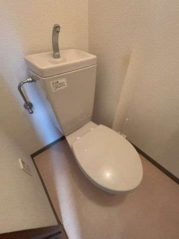 ドエル堀江南のトイレ