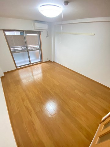 ソレイユ上甲子園の居間・リビング