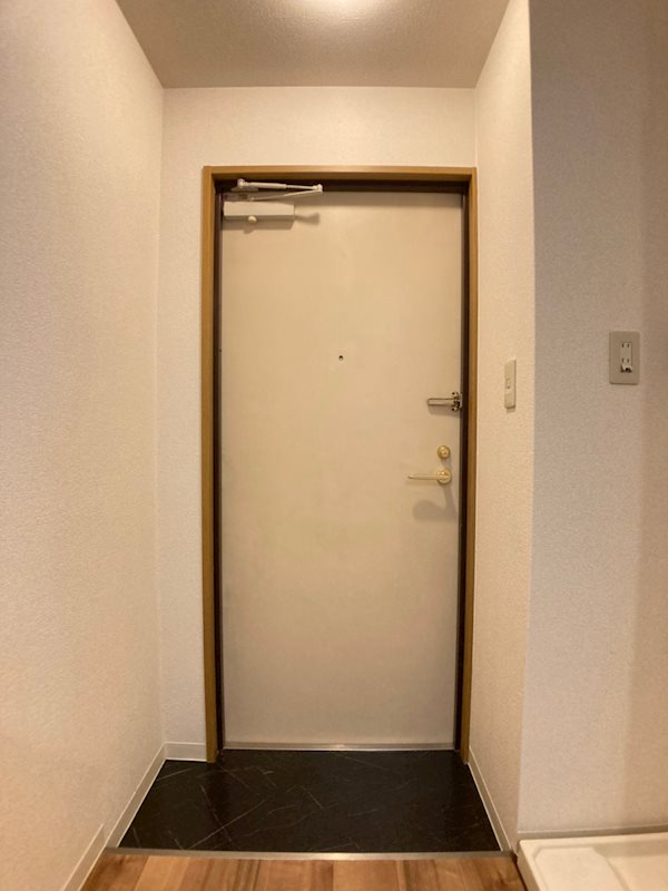 YAHATA西長堀の玄関|玄関です