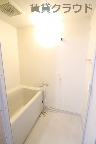 ノーブルナガシマの浴室|コンパクトで使いやすいお風呂です