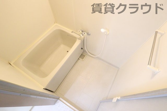 ノーブルナガシマの浴室|落ち着いた空間のお風呂です