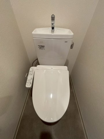 プレサンス四天王寺前夕陽ヶ丘　凛宮のトイレ