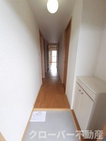 ロイヤル泉の玄関