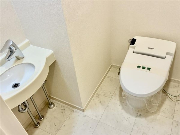 ｈｏｗｆｆ　ＲＥＬＡＸ三軒茶屋のトイレ|シンプルで使いやすいトイレです