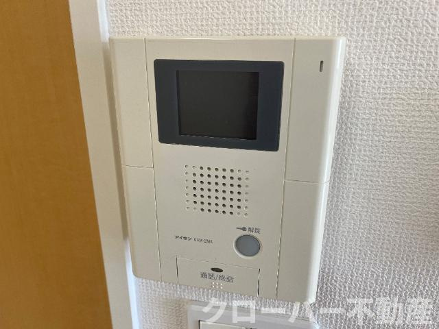 セレーノの内装|カメラ付インターホン