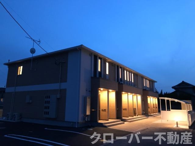 サニーフラットのその他共用部分|外観写真（夜）
