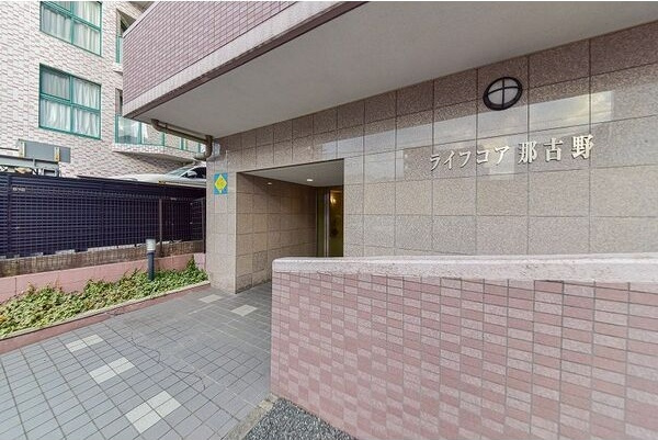 ライフコア那古野のエントランス