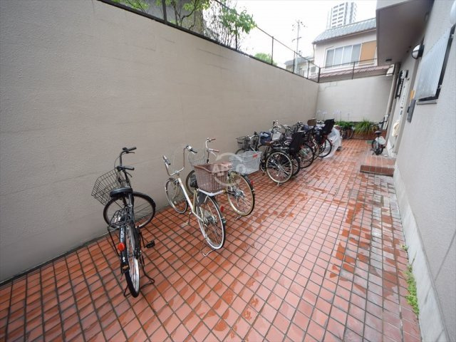 メゾンド社納　五条小学校区のその他共用部分|メゾンド社納　駐輪場