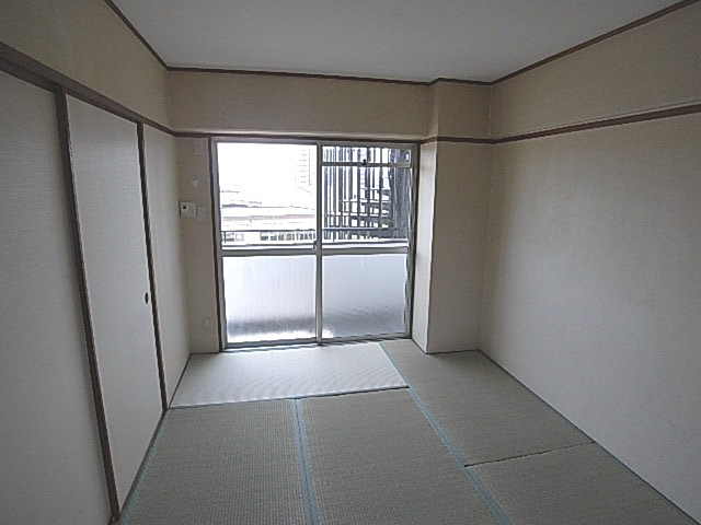 寝屋川スカイハイツの寝室