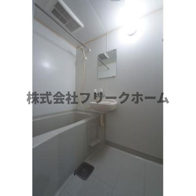 武蔵野市境５丁目の賃貸マンションの浴室|※写真は同タイプ住戸です。